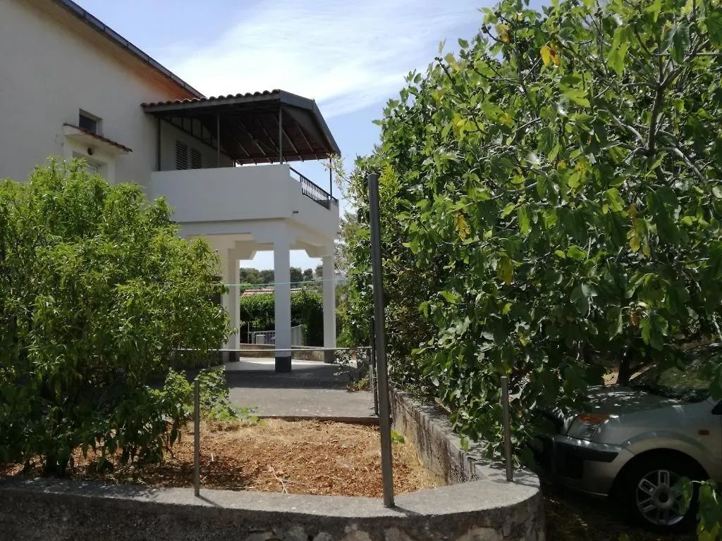Apartment In Okrug Donji With Sea View, Terrace, Air Conditioning, Wifi 5136-1 Donji Okrug
