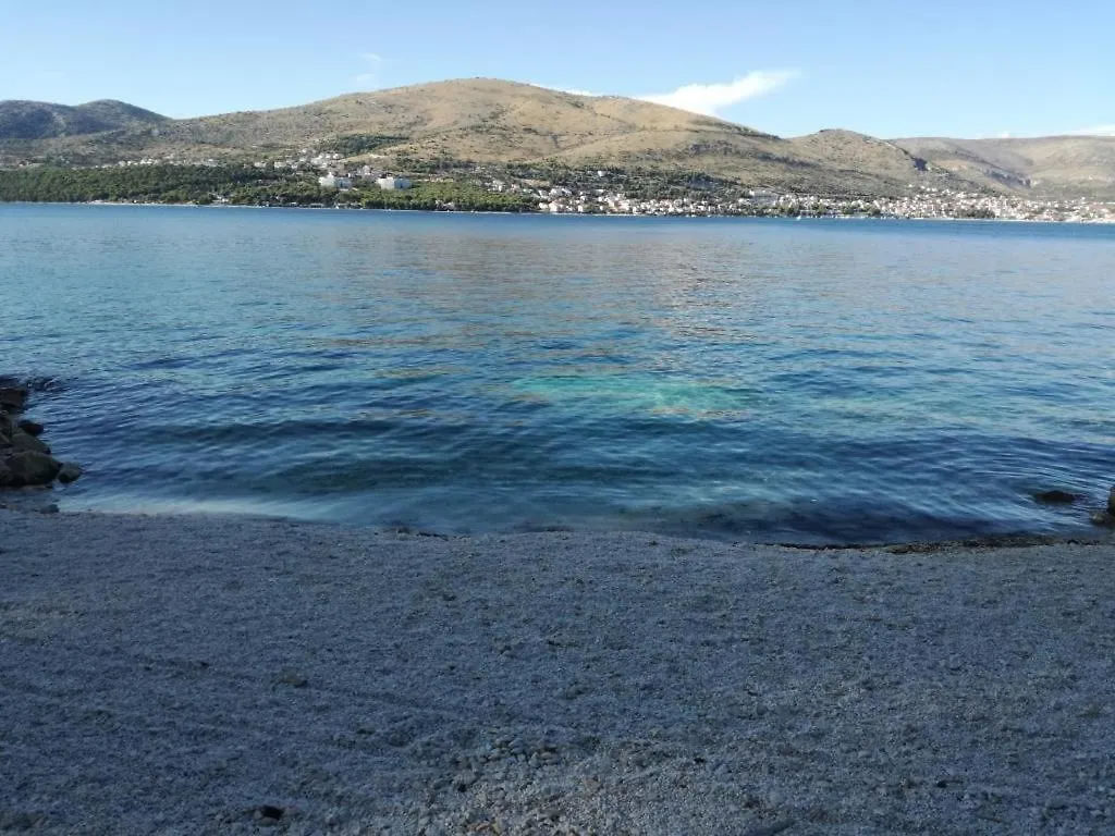 Apartment In Okrug Donji With Sea View, Terrace, Air Conditioning, Wifi 5136-1 Donji Okrug