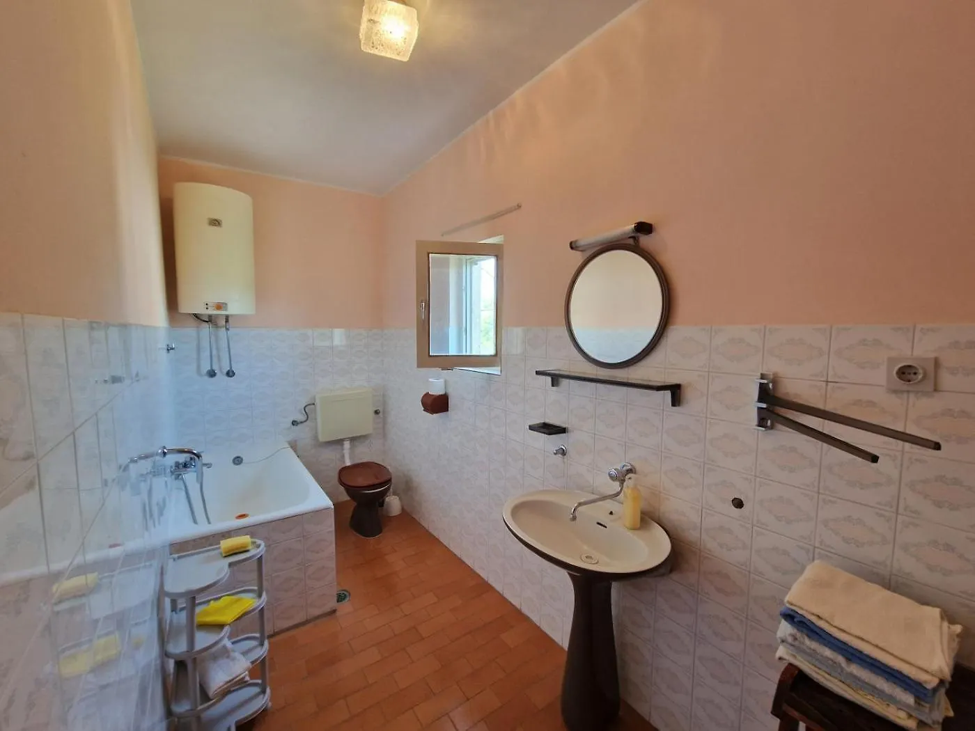 Apartment In Okrug Donji With Sea View, Terrace, Air Conditioning, Wifi 5136-1 Donji Okrug  Croatia