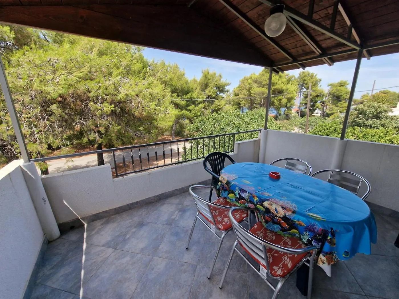 Apartment In Okrug Donji With Sea View, Terrace, Air Conditioning, Wifi 5136-1 Donji Okrug  Croatia